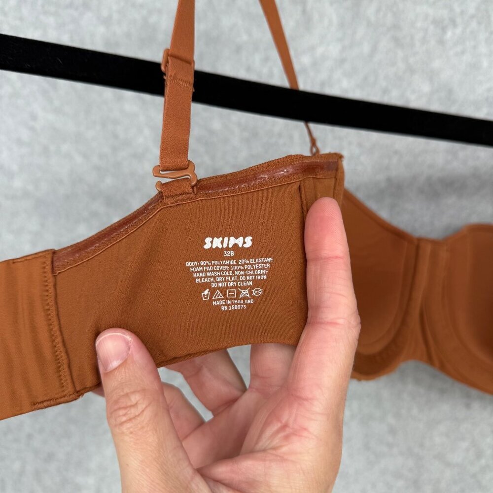Skims Fits Everybody Strapless Bra Size 32B Bronze Clay Brown Neutral Multiway - Picture 7 of 8